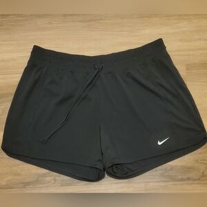 Nike Women's Athletic Shorts - Black